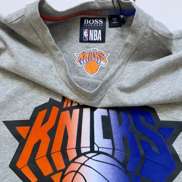 Boss mens Grey T-Shirt with Knicks Logo - Picture 2 of 6